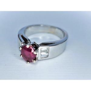 Bague rubis et diamants en or blanc 18 carats