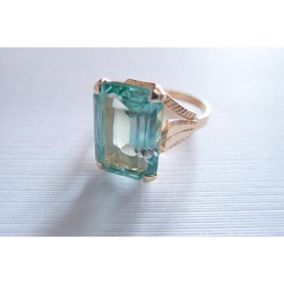 18k Gold Blue Spinel Ring