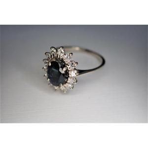Daisy Diamonds Sapphire 18 Carats White Gold Ring