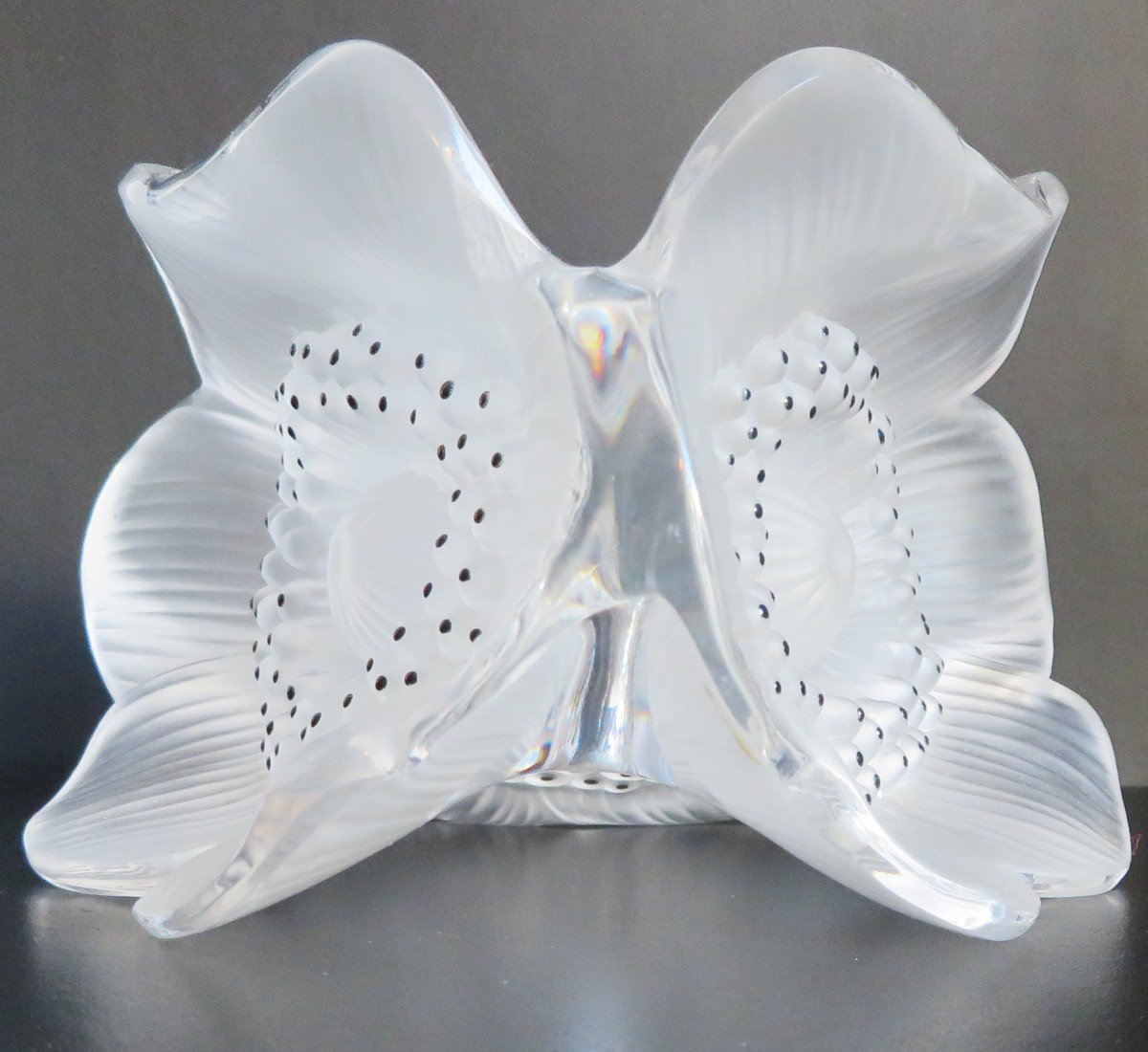 Candle Holder With Three Anemones By Lalique-photo-2