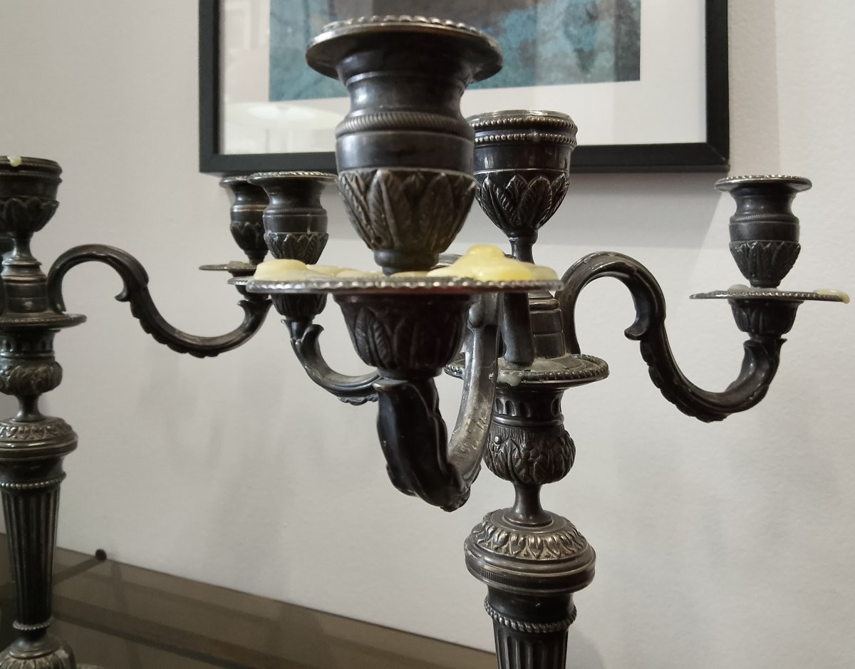 Paire de candélabres en bronze argenté.-photo-8
