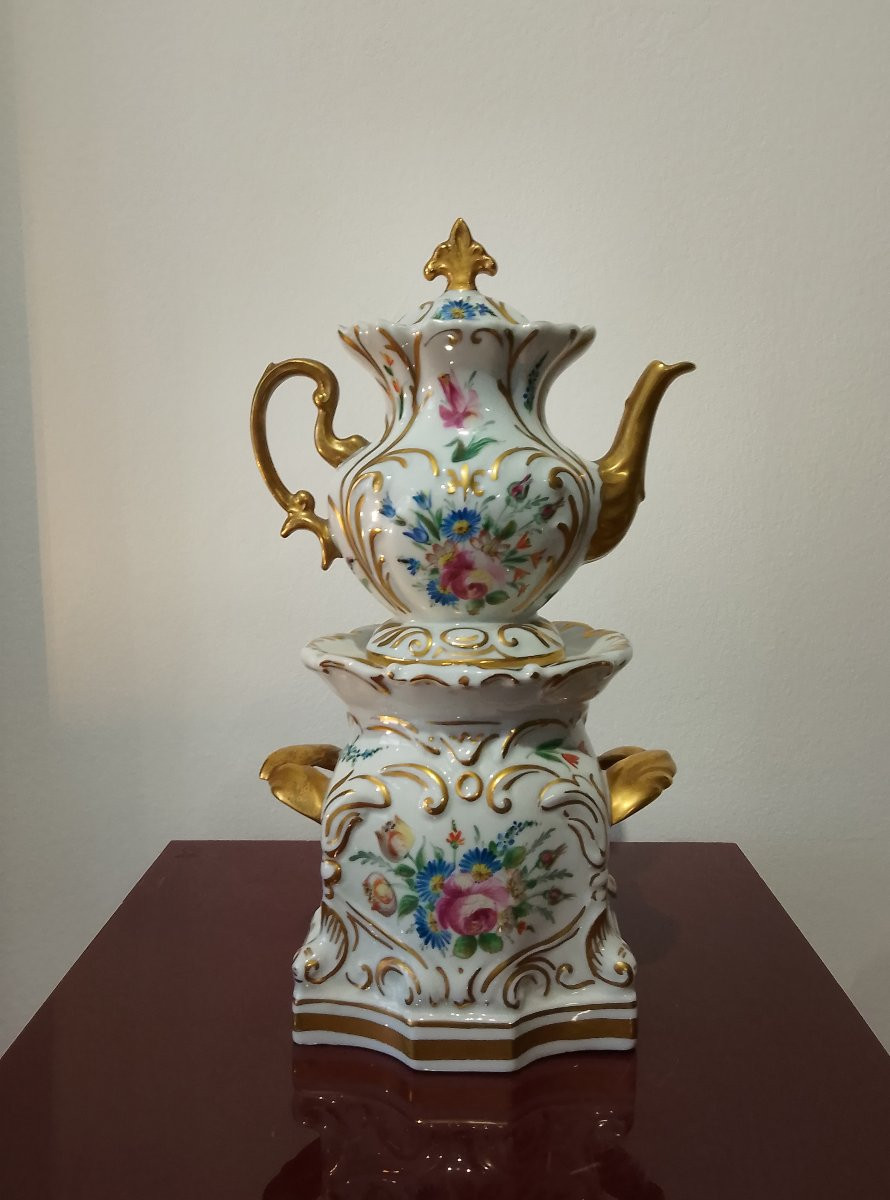 Paris Porcelain Teapot.-photo-1