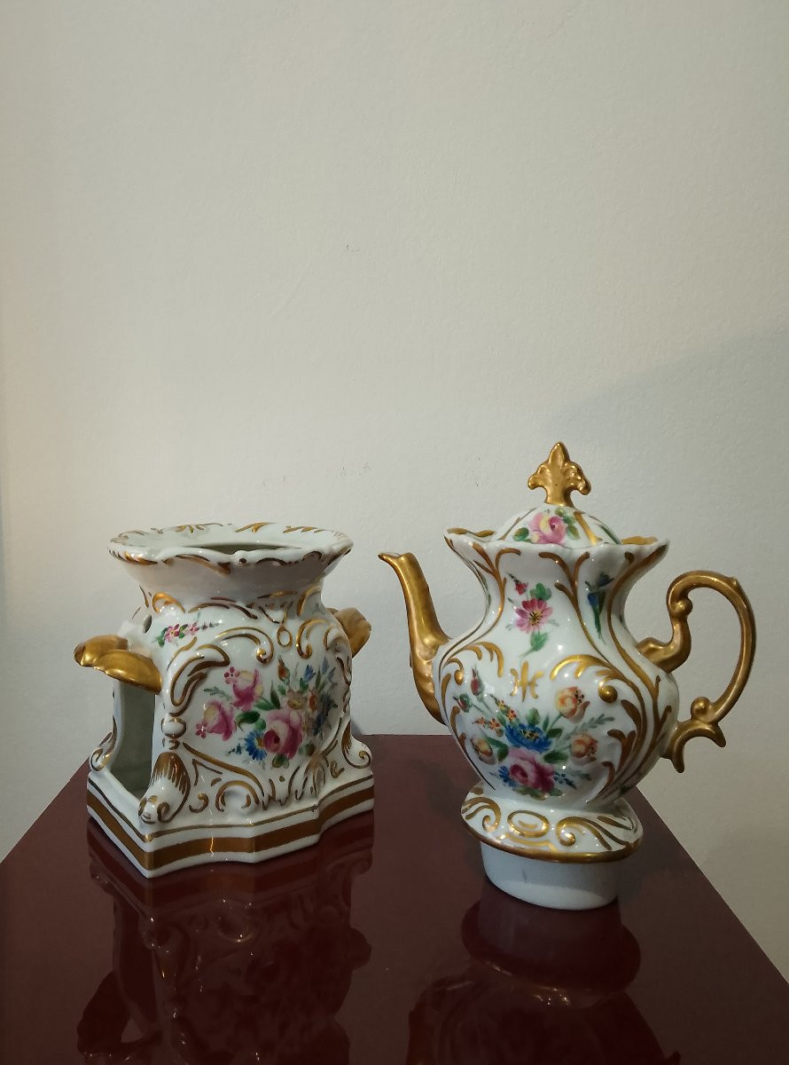 Paris Porcelain Teapot.-photo-5
