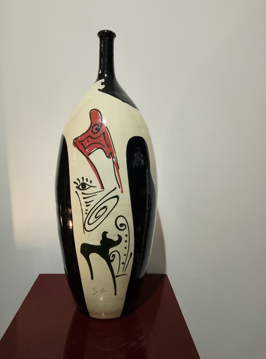 Large Oblong Ceramic Vase.-photo-2