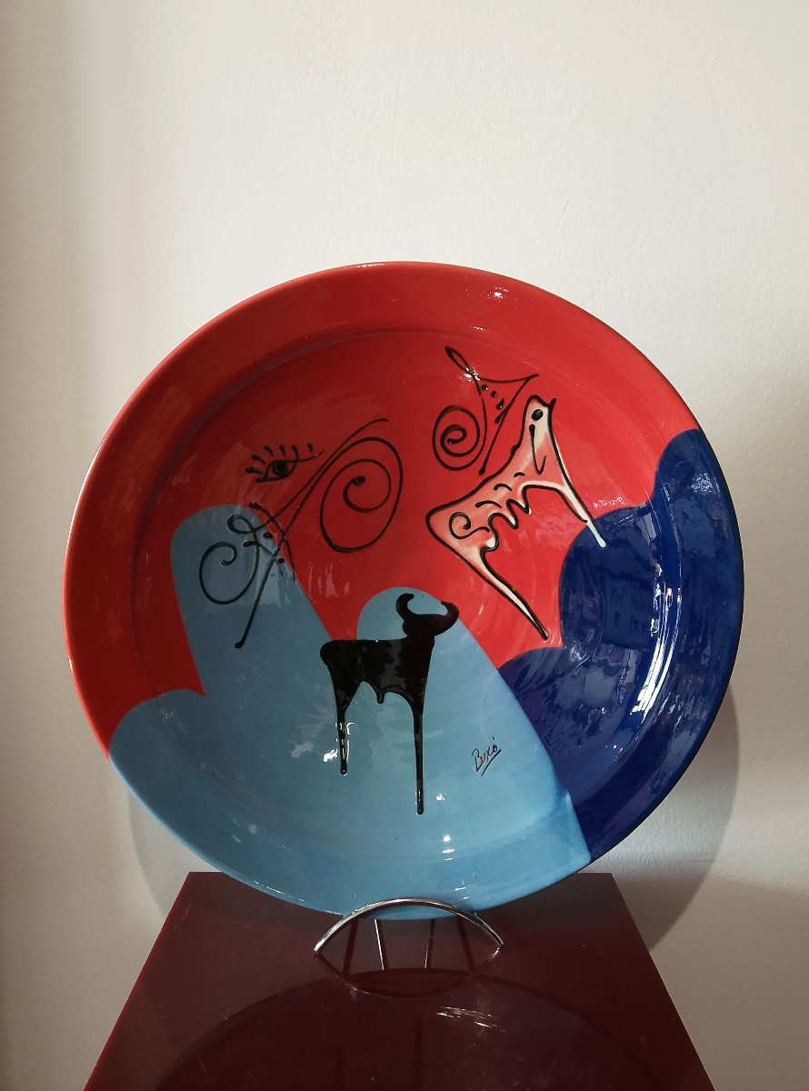 Large Round Ceramic Dish.-photo-3