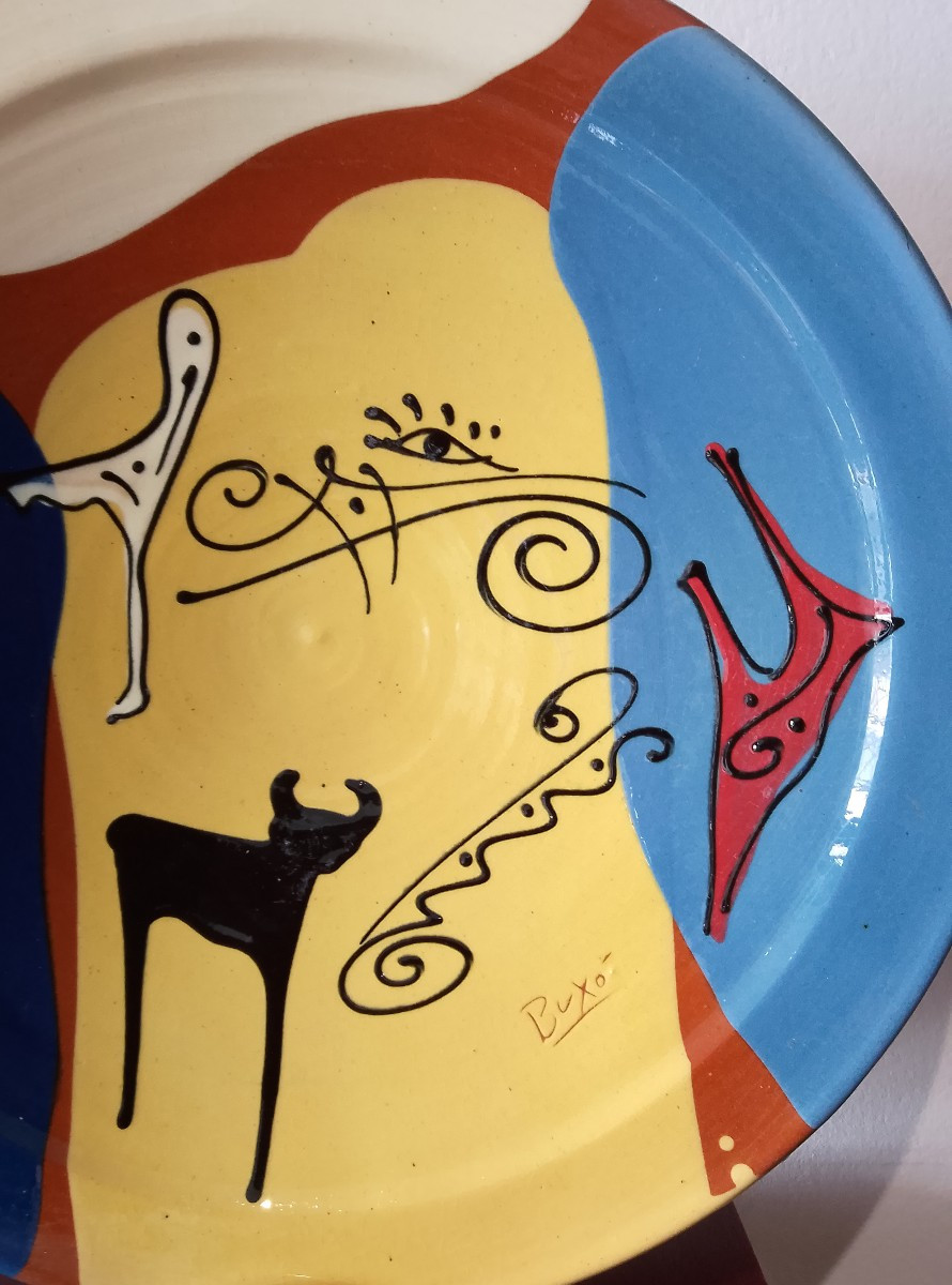 Large Round Ceramic Dish.-photo-2