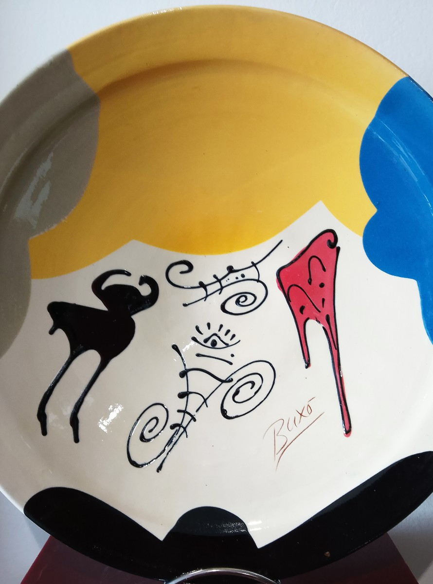 Grand plat rond en céramique.-photo-2