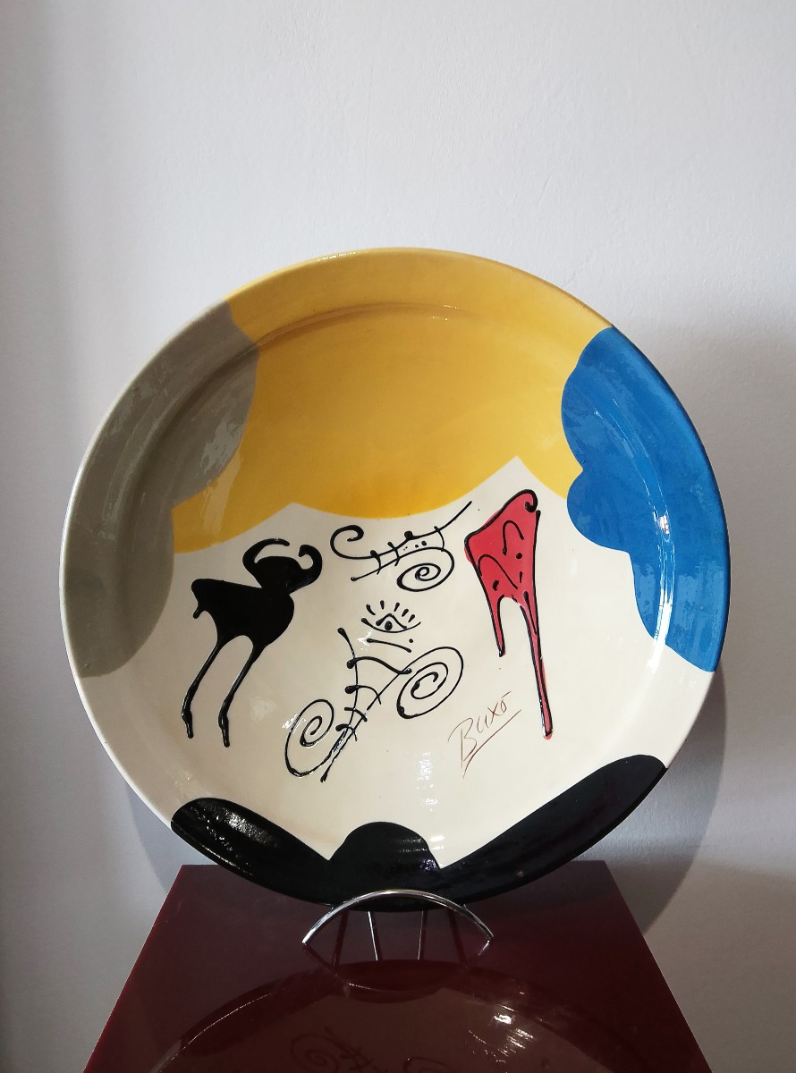 Grand plat rond en céramique.-photo-4