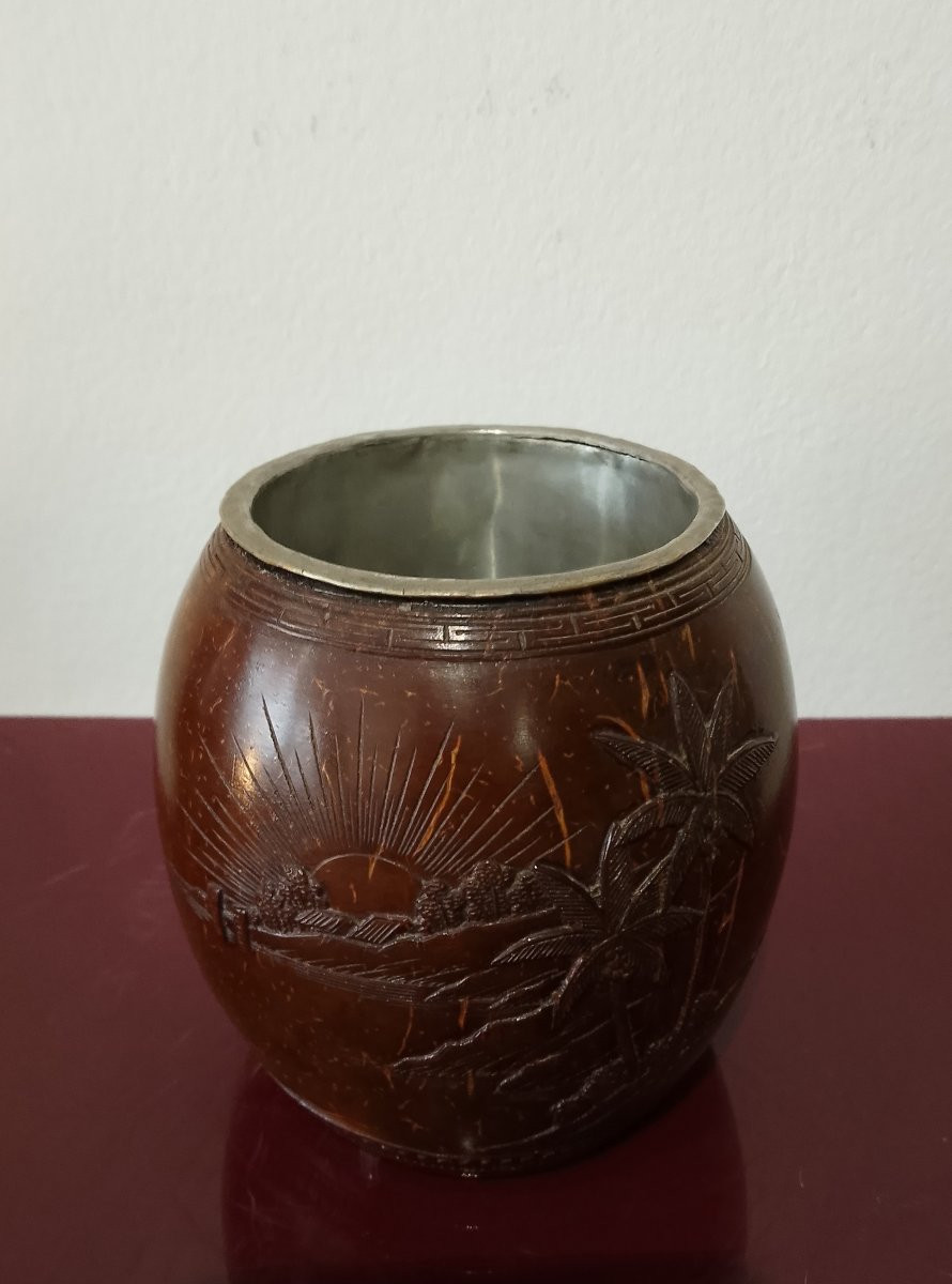 Tobacco Pot Made From Finely Carved Coconut.-photo-3