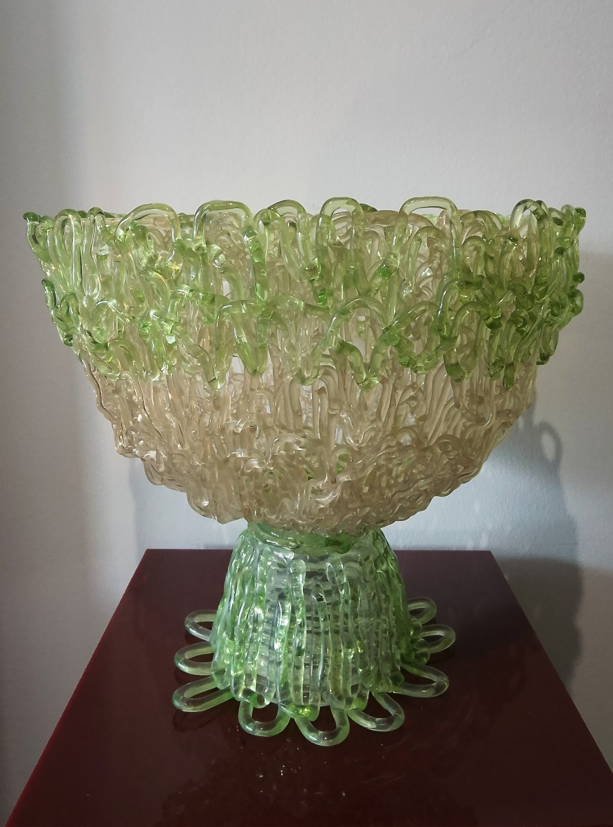 Large Resin Bowl-sculpture On A Pedestal From The 1970s.