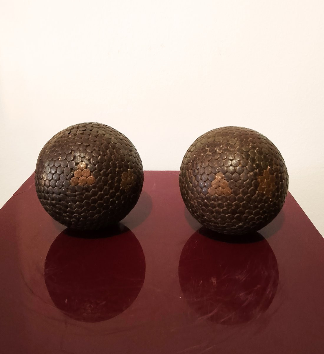 Paire de boules de jeu lyonnais.-photo-4