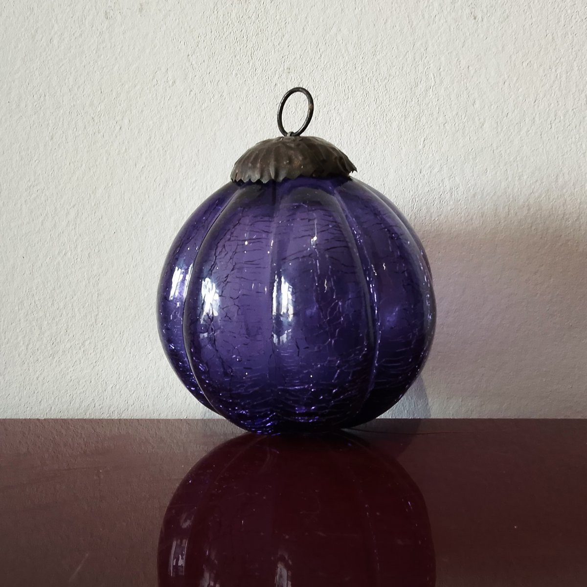 Boule de Noël ancienne en verre givré .-photo-1