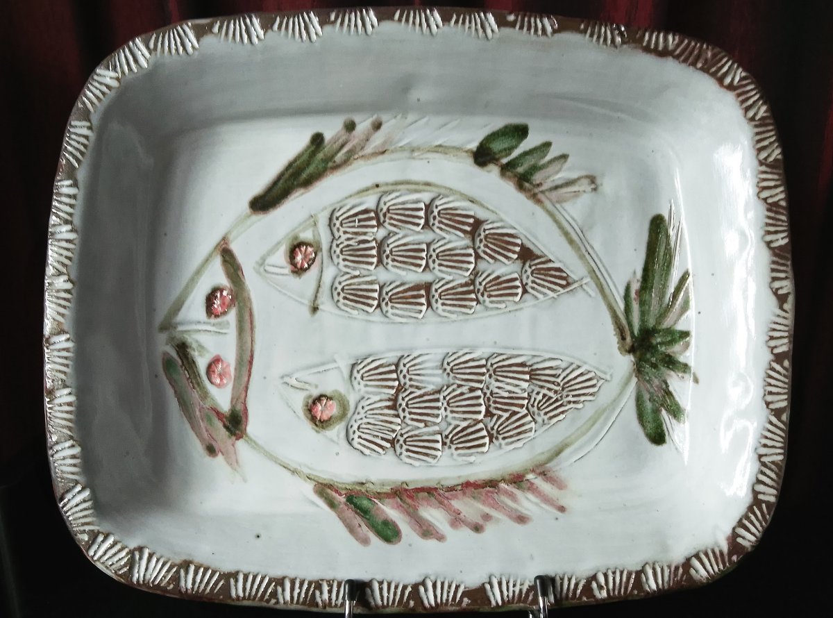 Plat en céramique par Albert Thiry et Pyot Gavaudan. 