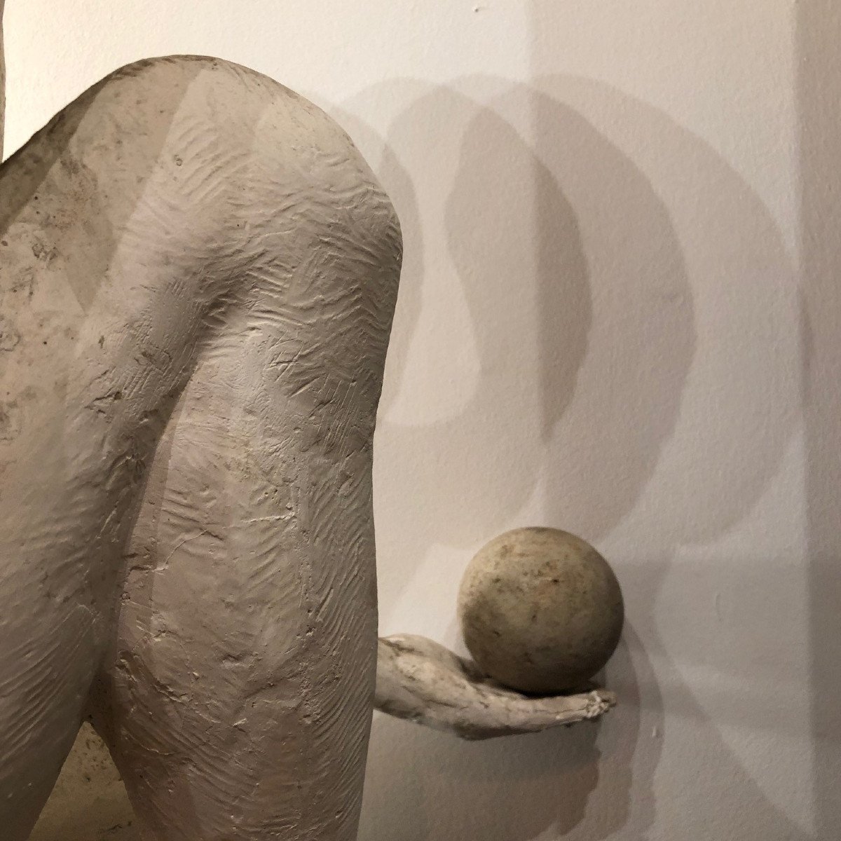 Academic Life-size Plaster Sculpture Of A Kneeling Boy With Outstretched Hand-photo-6