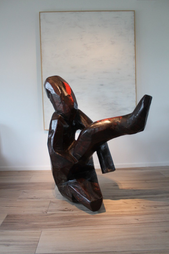Female Nude, Life-size Figurative Sculpture By Belgian Sculptor Roland Lavianne