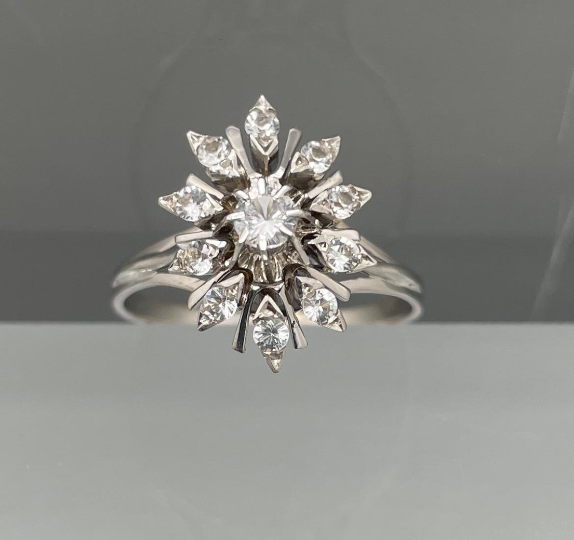 Bague en Or Blanc 18 carats sertie de Pierres 