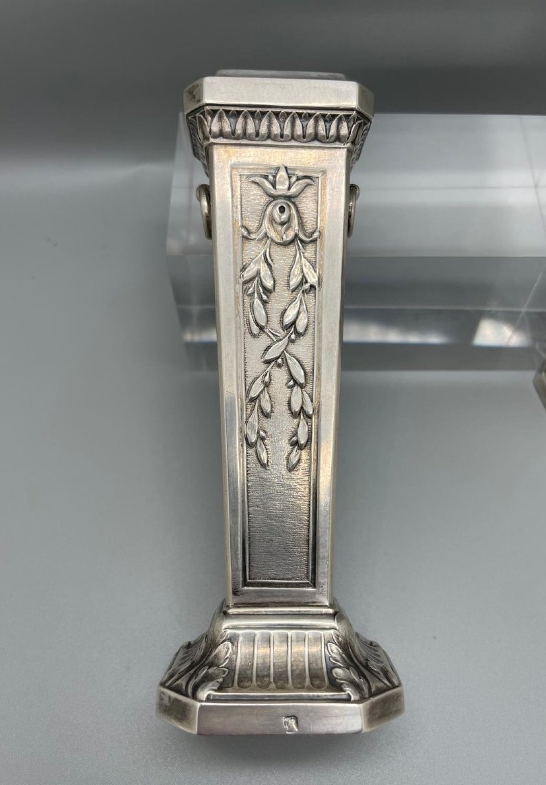 PAIRE DE VASES EN ARGENT -photo-2