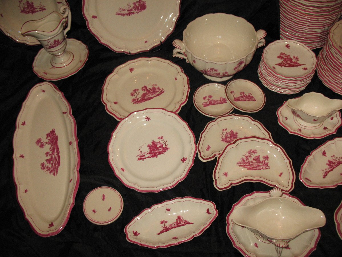 Gien Faience Table Service With Niderviller Decor Of 110 Pieces, Early 20th Century-photo-3