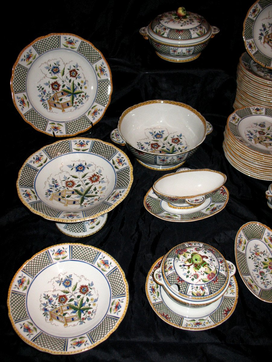 Sarreguemines Earthenware Table Service, Montmorency Decor, 90 Pieces, Late 19th Century-photo-3