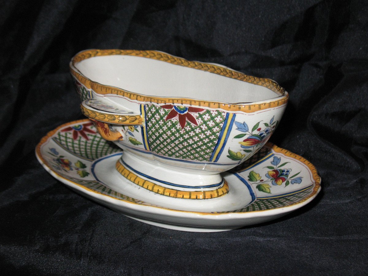 Sarreguemines Earthenware Table Service, Montmorency Decor, 90 Pieces, Late 19th Century-photo-3