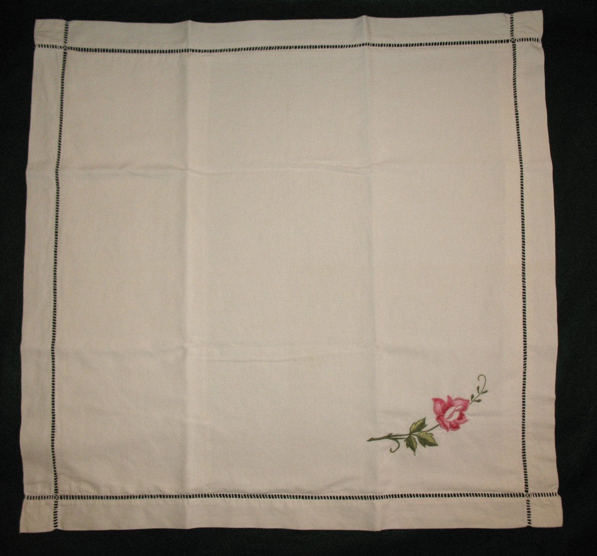Set Of 2 Embroidered Sheets And Their Pillowcases Decorated With Embroidered Roses, 20th Century-photo-2