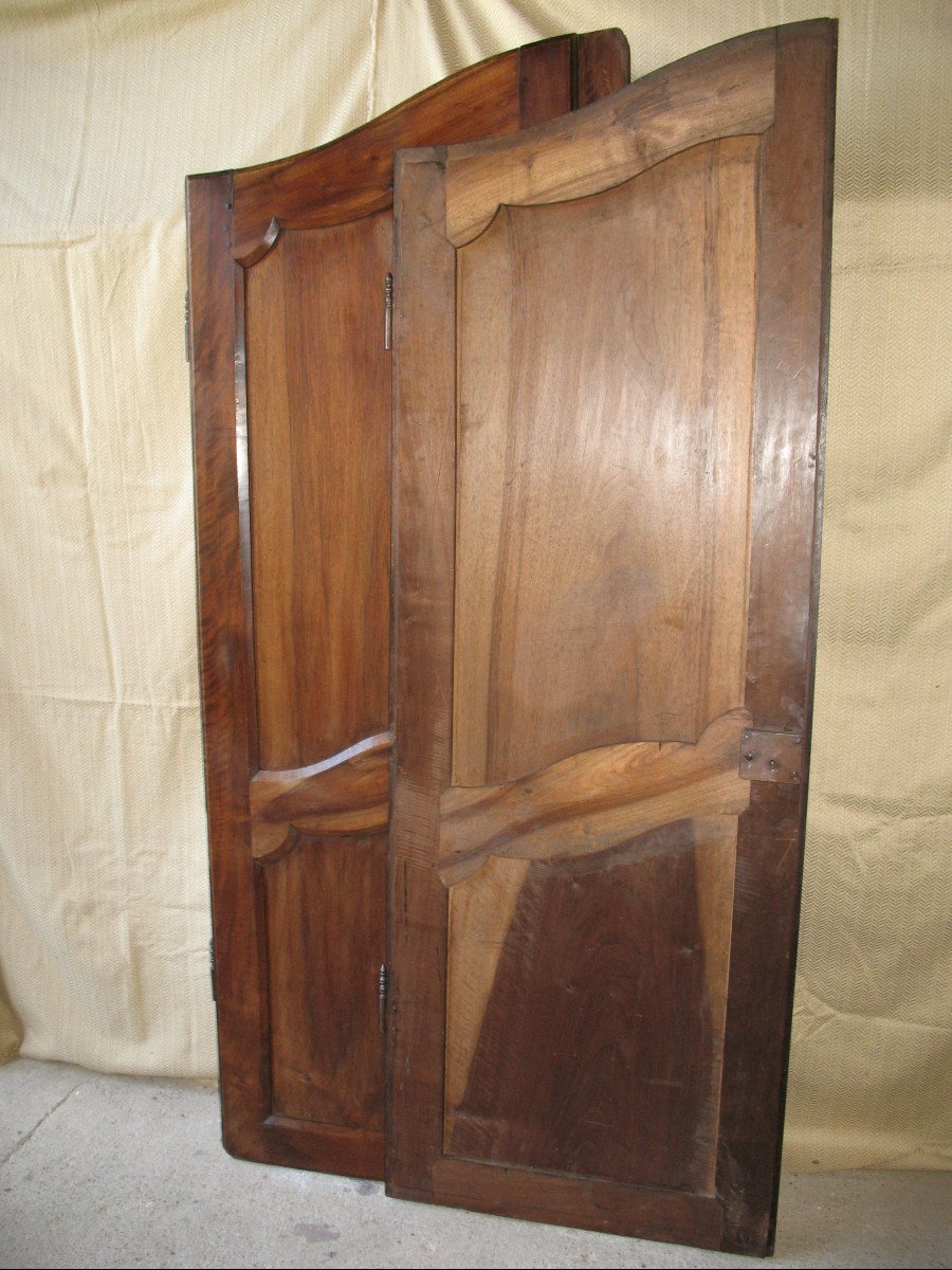Pair Of Louis XV Style Walnut Paneled Doors, 19th Century-photo-3