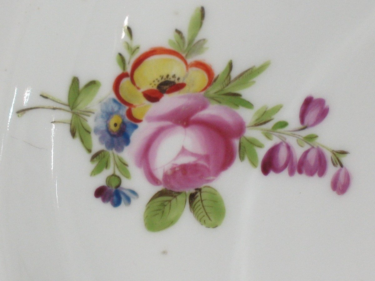 Locré Porcelain Plate With Floral Decoration, 18th Century-photo-4