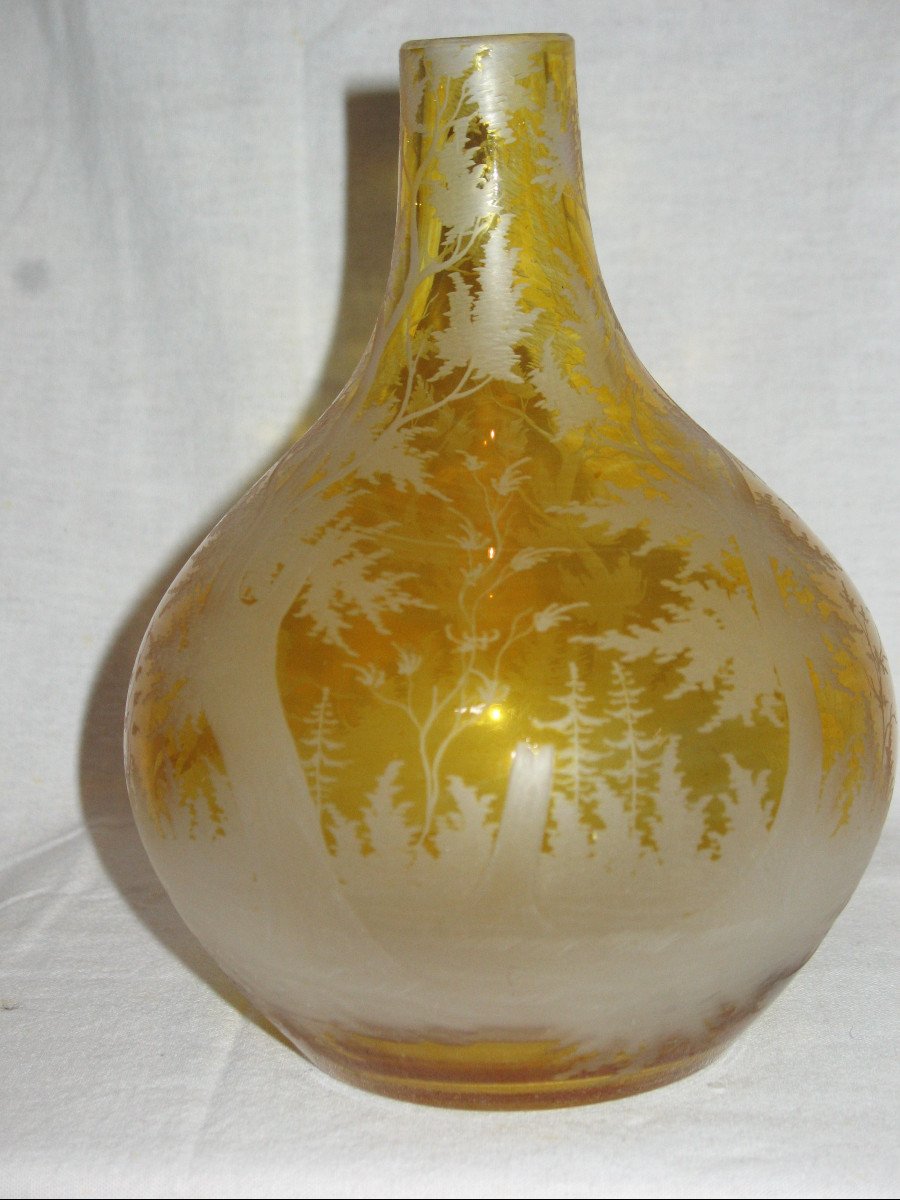 Vase boule en verre de Bohème ambre à décor d'animaux et paysages de forêts époque 19ème-photo-2