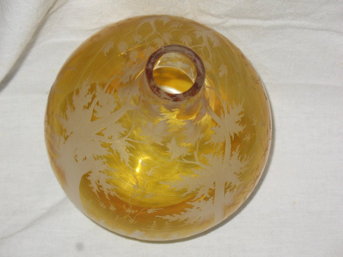 Vase boule en verre de Bohème ambre à décor d'animaux et paysages de forêts époque 19ème-photo-3