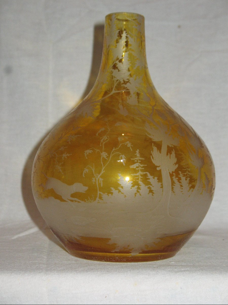 Vase boule en verre de Bohème ambre à décor d'animaux et paysages de forêts époque 19ème-photo-8