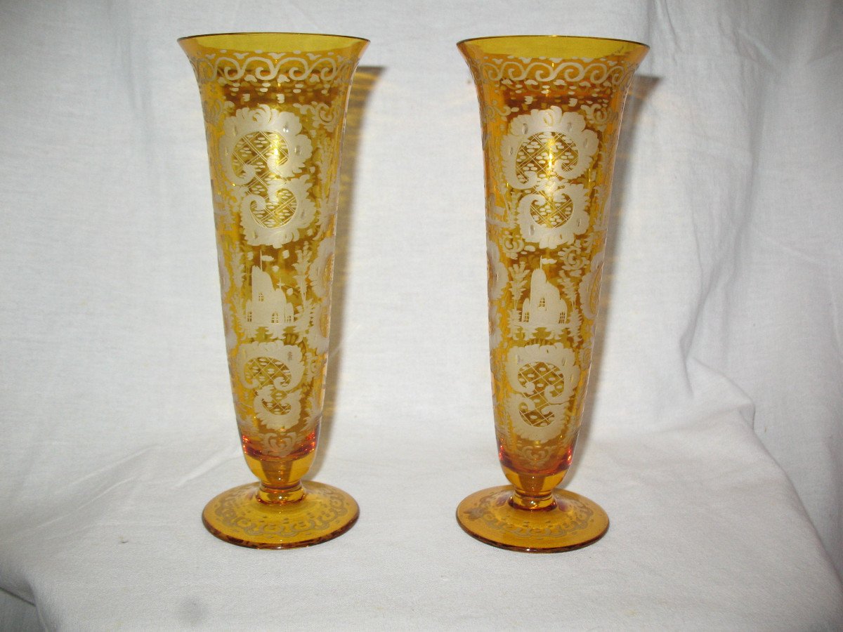 Pair Of Bohemian Amber Glass Vases With Engraved Decoration Of Animals And Castle, 19th Century-photo-4