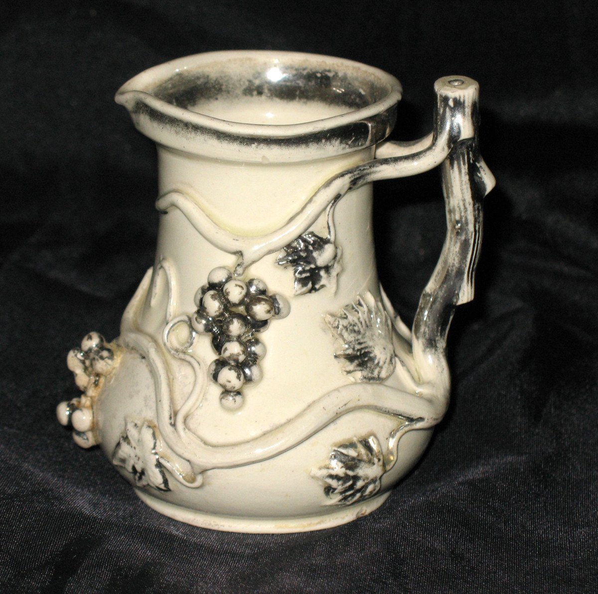 Langeais Earthenware Dinette Pitcher Signed Cb Decorated With Bunches Of Grapes, 19th Century