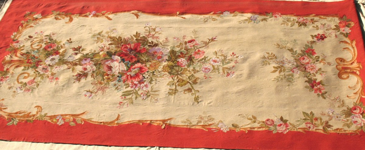 Grande tapisserie d'Aubusson à décor floral polychrome époque 19ème-photo-1