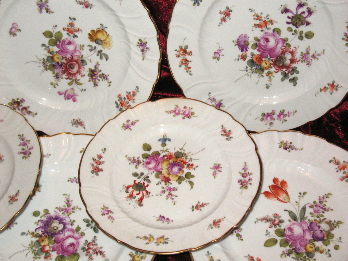 Assiettes en porcelaine  décor floral de Saxe Meissen époque 20ème-photo-3