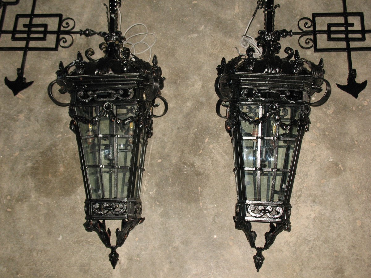 Pair Of Large Wrought Iron Lanterns Complete With Their L.xvi Style Posterns, 20th Century-photo-5