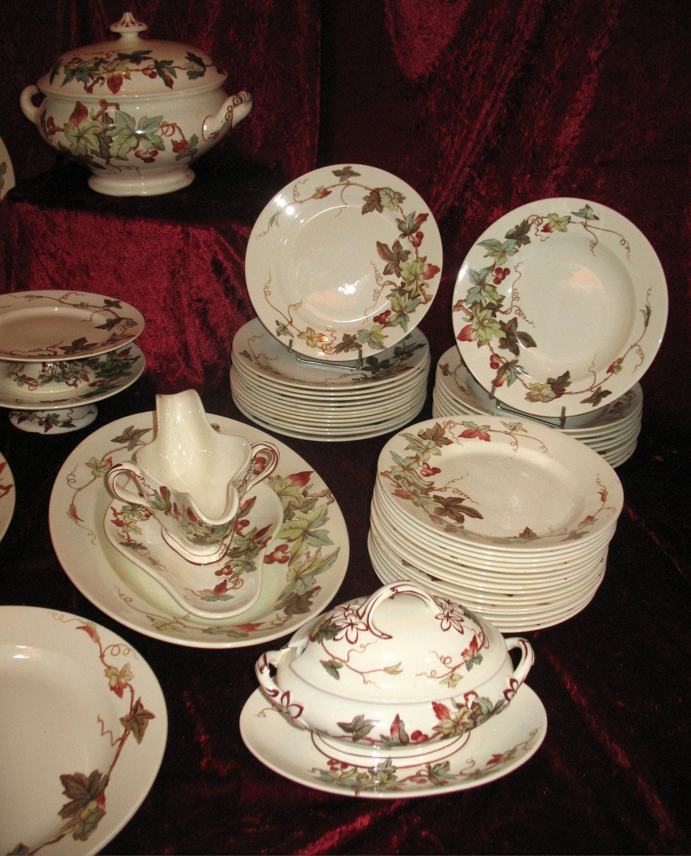 Lunéville Earthenware Dinner Service With Ivy Decor, Art Nouveau Period, Late 19th Century, 56 Pieces-photo-3