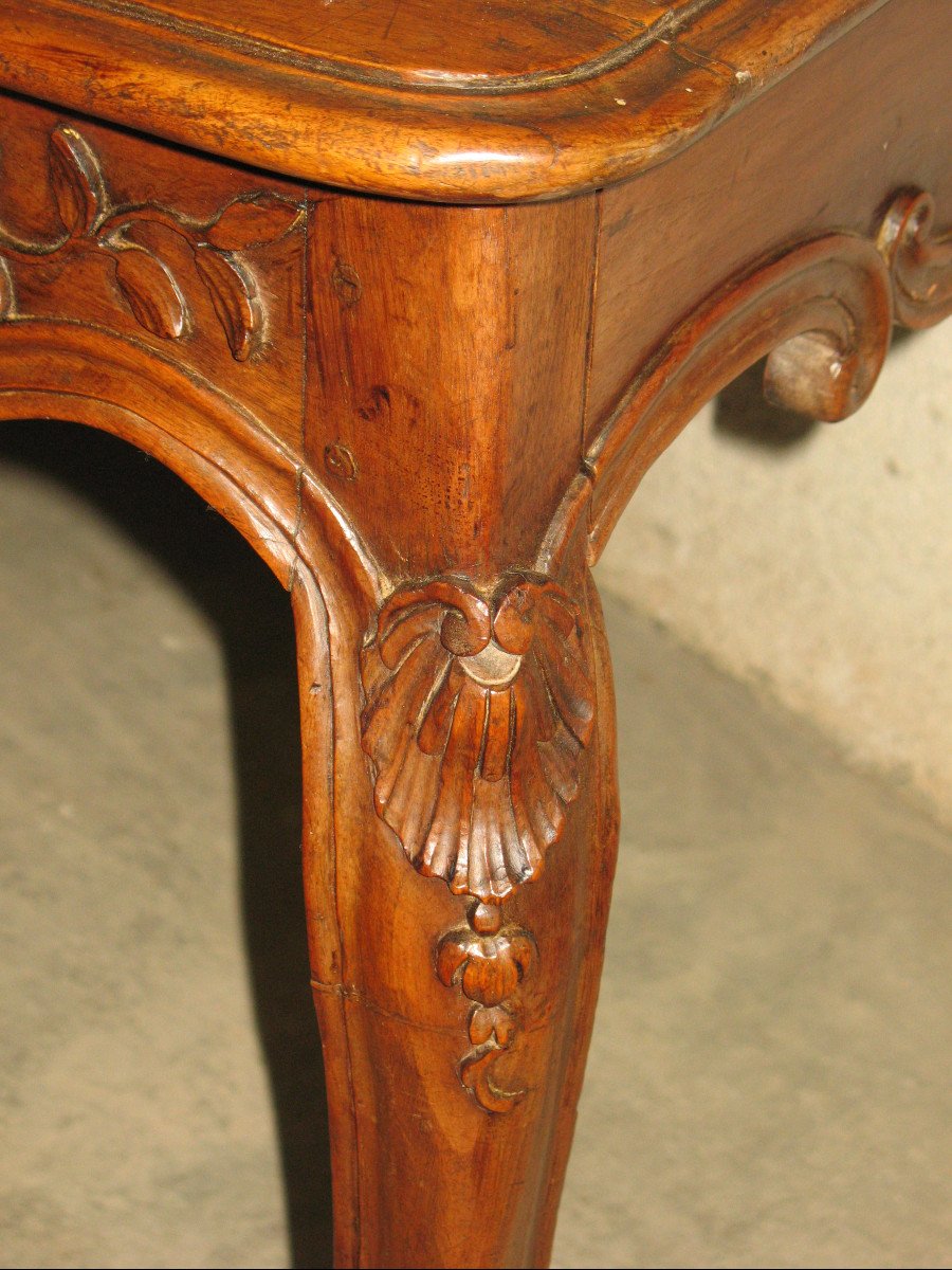 Console Provençale époque Louis XV en noyer ton miel de forme galbée et sculptée 18ème-photo-3