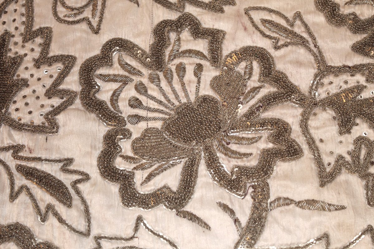 Broderie ottomane en fils argent et or à décor floral époque milieu 19ème-photo-3