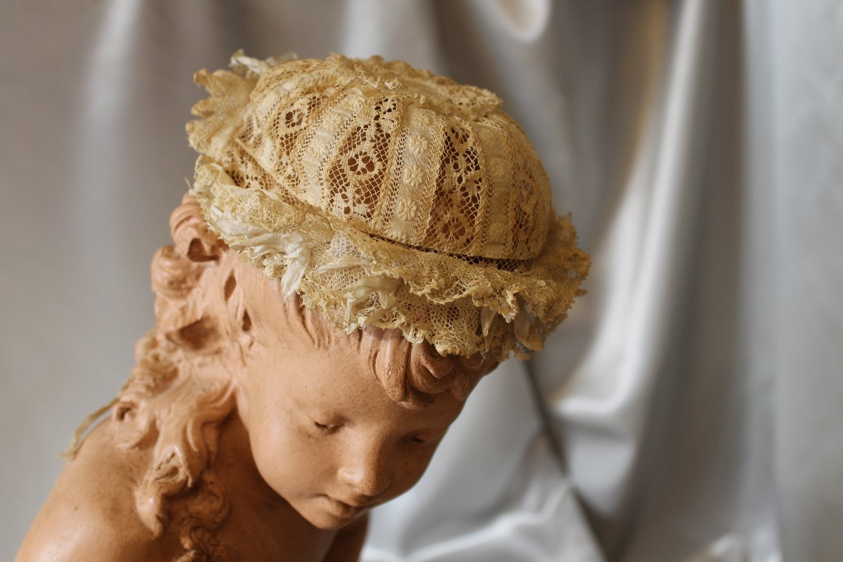 Bonnet de dentelle en batiste pour bébé ou poupée couleur ivoire époque début 20ème-photo-5