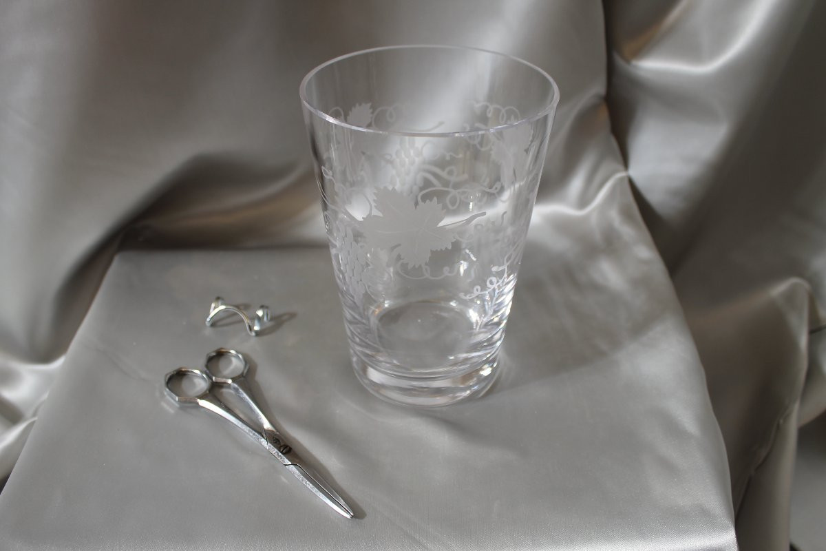 Engraved Glass Grape Bucket Complete With Scissors-photo-4