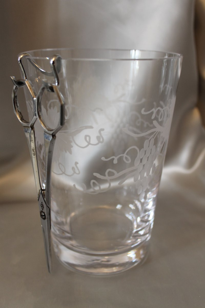 Engraved Glass Grape Bucket Complete With Scissors-photo-3