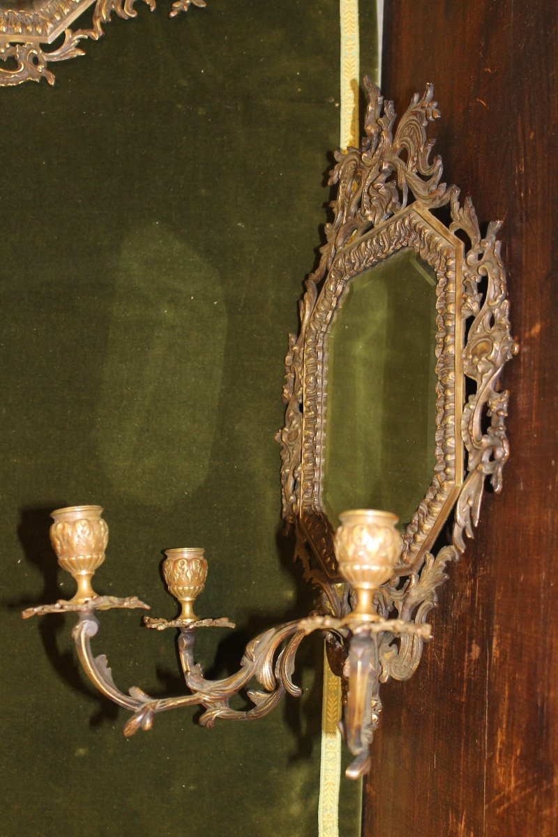 Paire d'appliques en bronze à 3 bras de lumière et miroir style Louis XV époque 19ème-photo-3