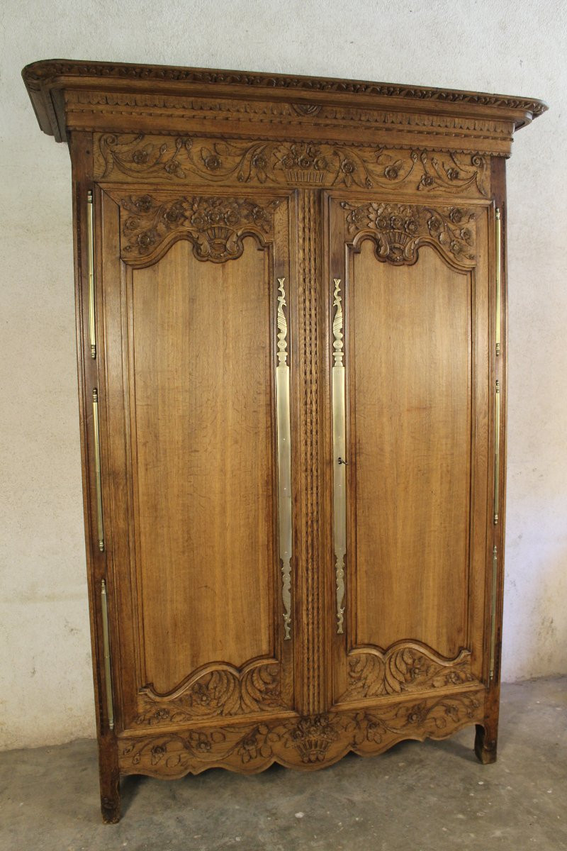 Norman Carved Oak Wardrobe, Saint Lô Origin, 19th Century-photo-3