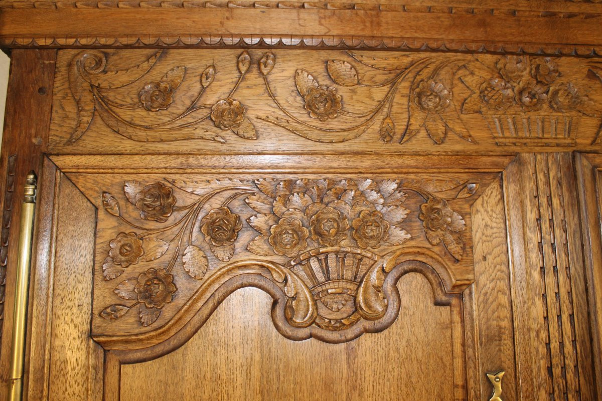 Norman Carved Oak Wardrobe, Saint Lô Origin, 19th Century-photo-5