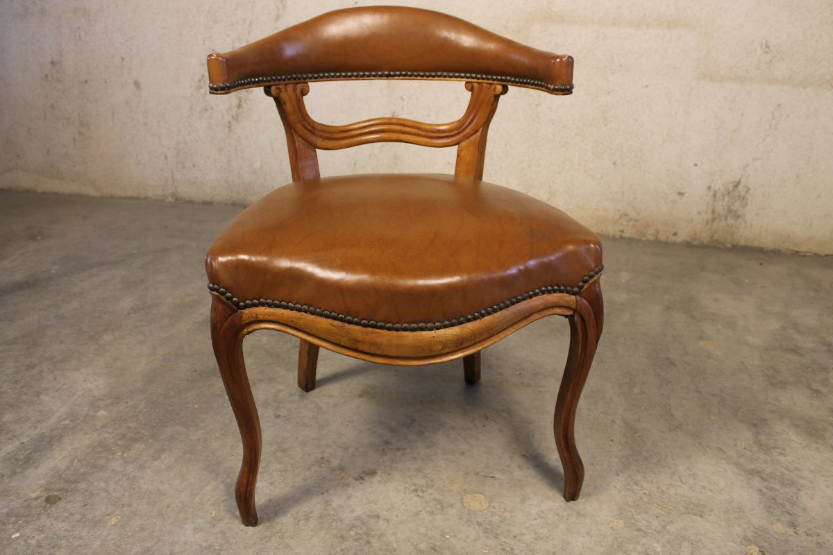 Fauteuil de bureau en noyer de style Louis XV époque 19ème recouvert d'un cuir havane-photo-6