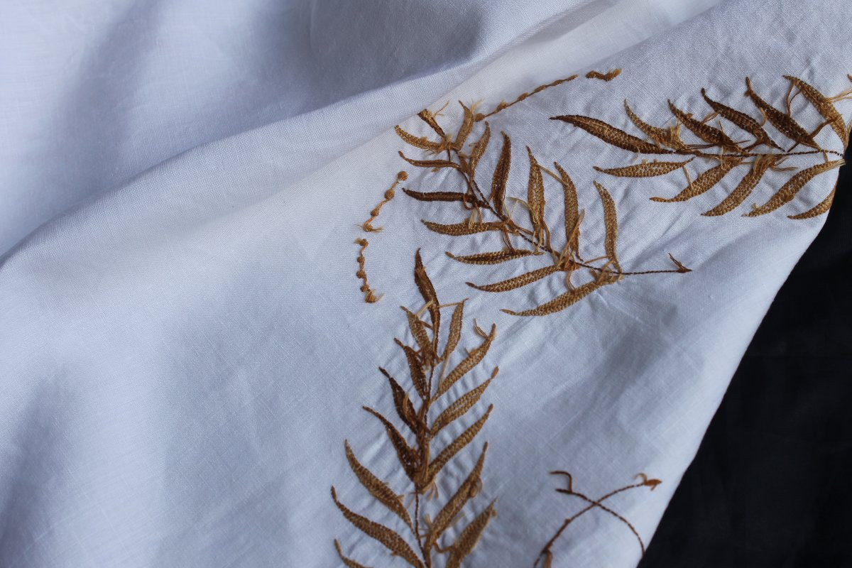 Embroidered Tablecloth With Fern Decoration, Size: 235 X 135 Cm, Perfect Condition-photo-4