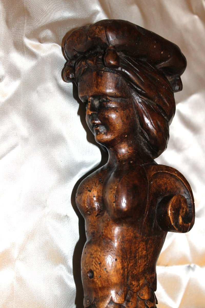 Pair Of Mermaids In Carved Walnut Wood, 19th Century, Decorative Elements, Sculpture -photo-4