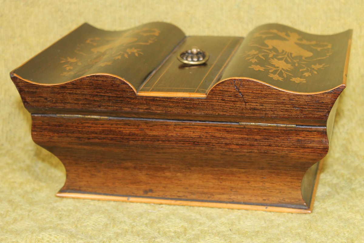 Coffret à bijoux en marqueterie de bois clair sur palissandre époque Charles X 19ème-photo-2