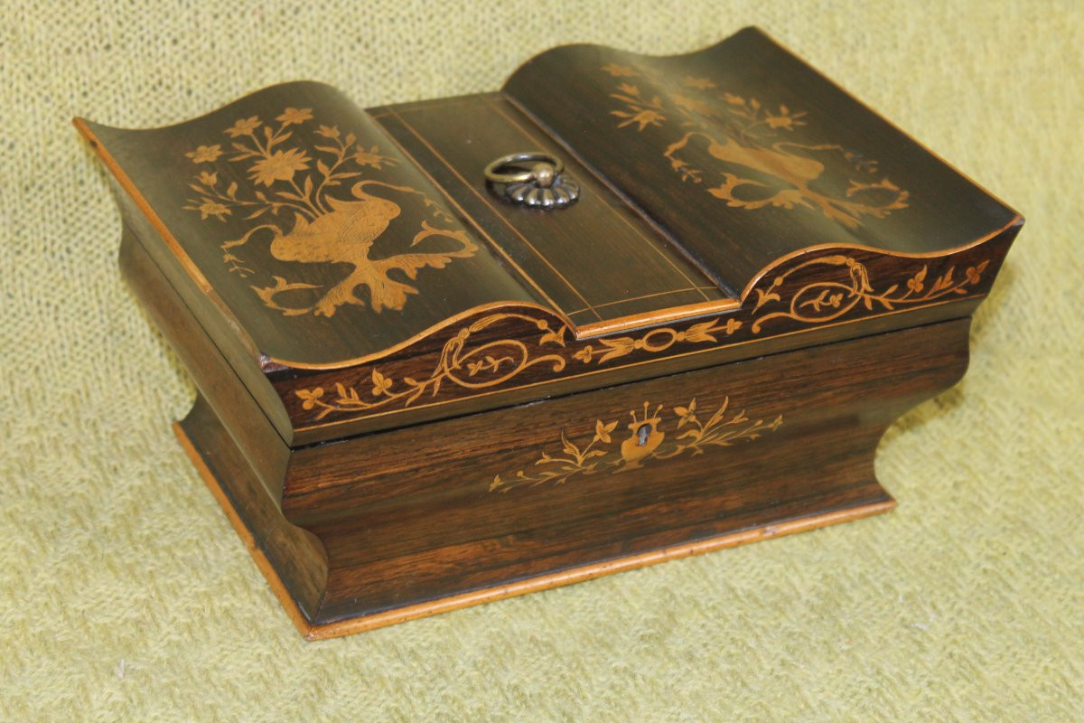Coffret à bijoux en marqueterie de bois clair sur palissandre époque Charles X 19ème-photo-6