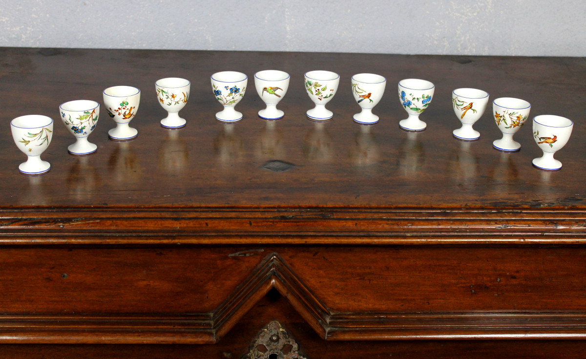 12 coquetiers en faïence fine de Bordeaux service Nella  oiseaux et fleurs japonisant ép. 19ème